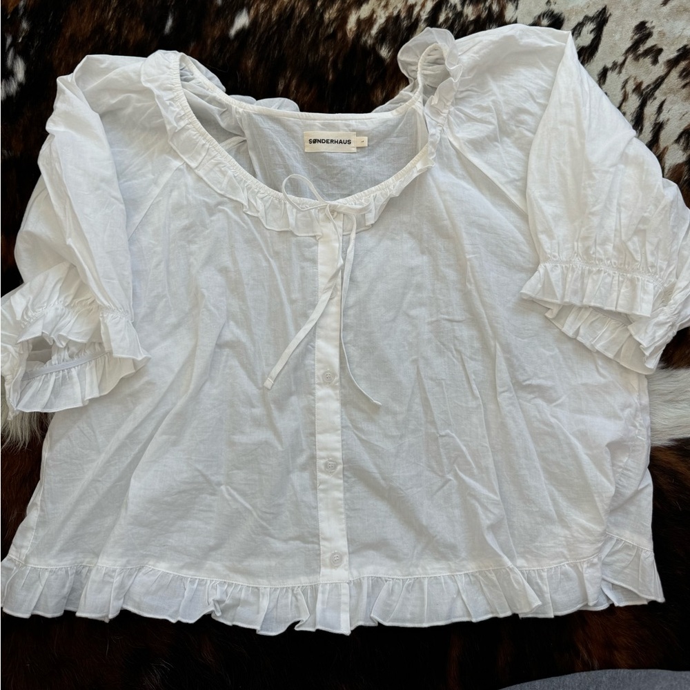 sonderhaus white top